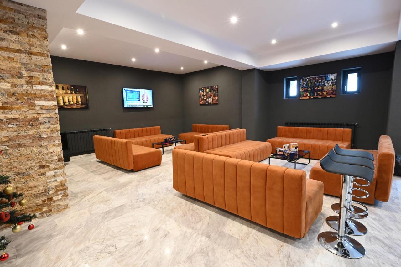 R&B Apartments Predeal Esterno foto