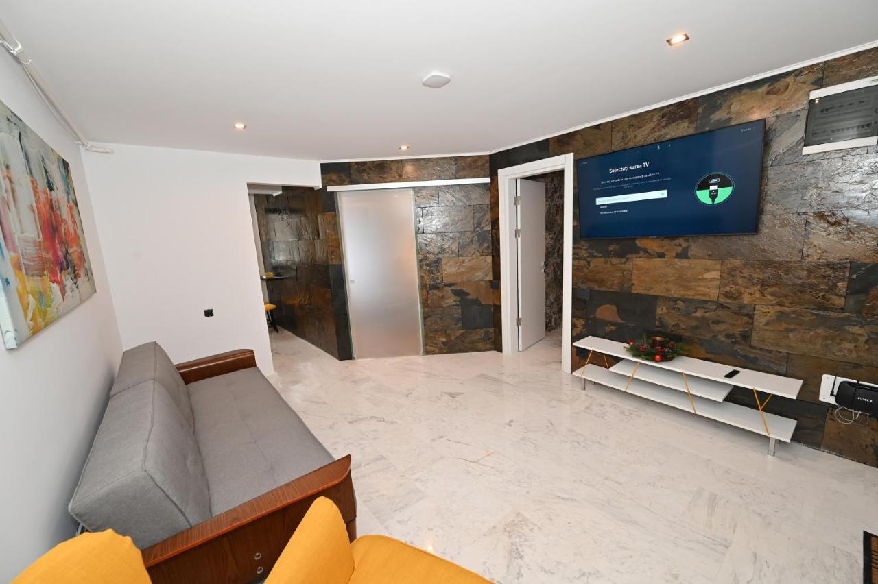 R&B Apartments Predeal Esterno foto