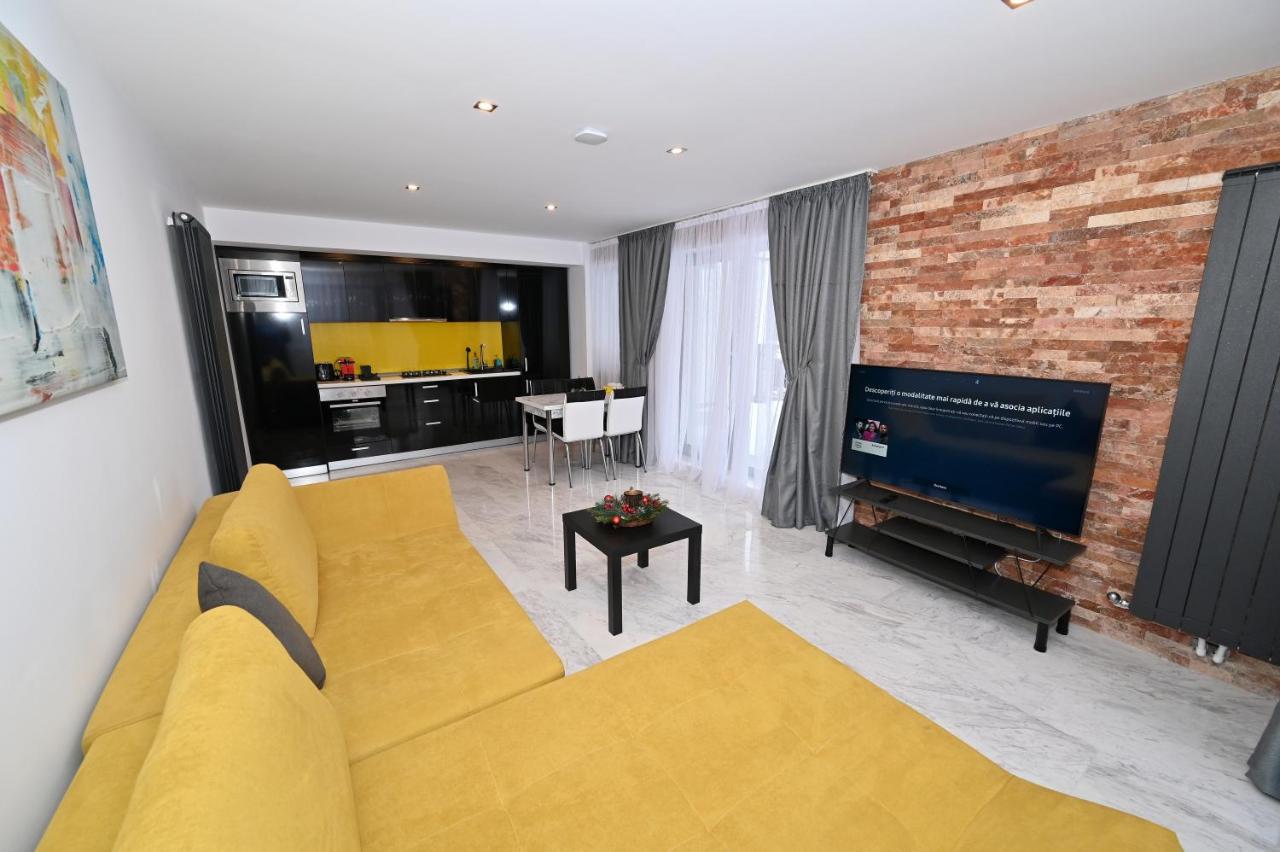 R&B Apartments Predeal Esterno foto