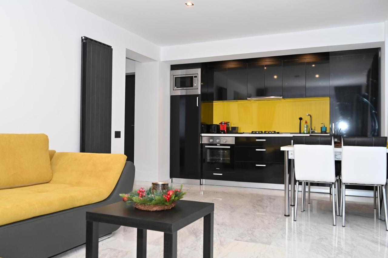 R&B Apartments Predeal Esterno foto