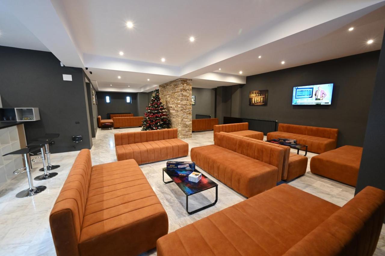 R&B Apartments Predeal Esterno foto