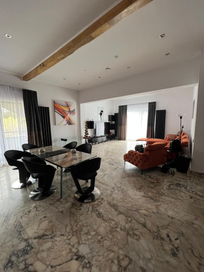 R&B Apartments Predeal Esterno foto