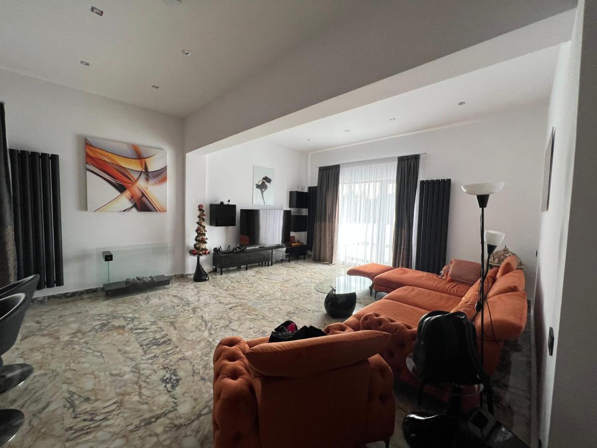 R&B Apartments Predeal Esterno foto
