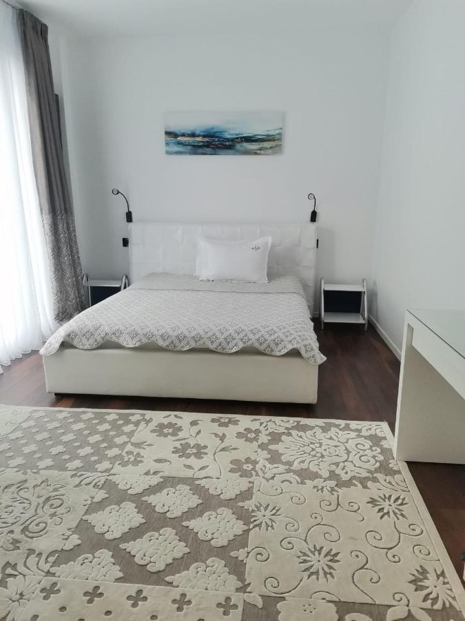R&B Apartments Predeal Esterno foto